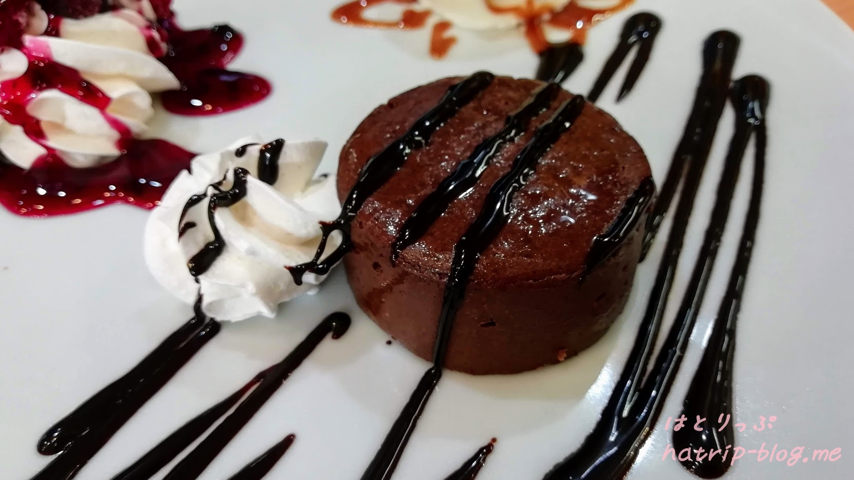 星野リゾート リゾナーレ八ヶ岳 ファーマーズケーキ 半熟ショコラケーキセット チョコレートシロップ