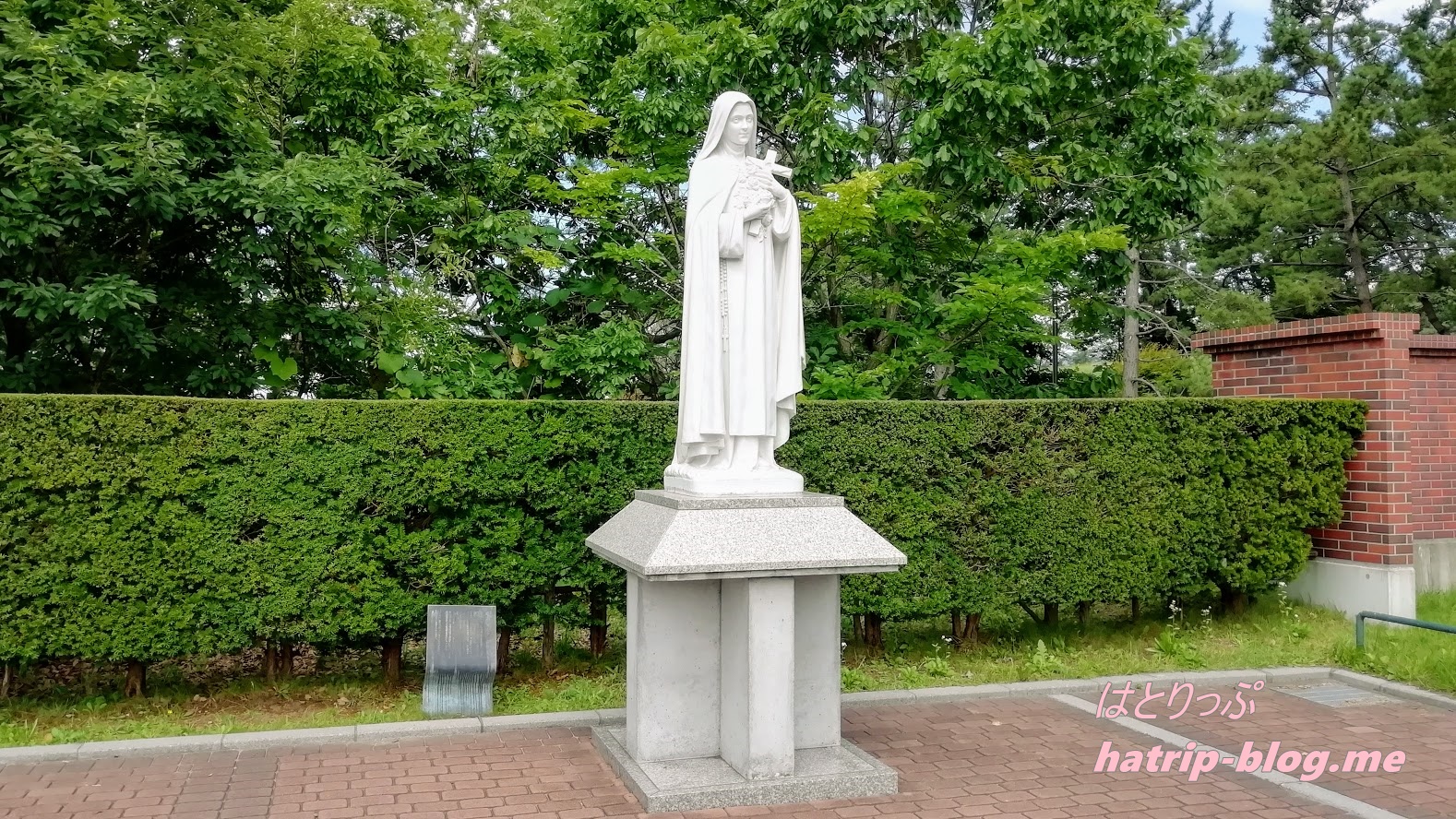 北海道函館市 トラピスチヌ修道院 聖テレジア像