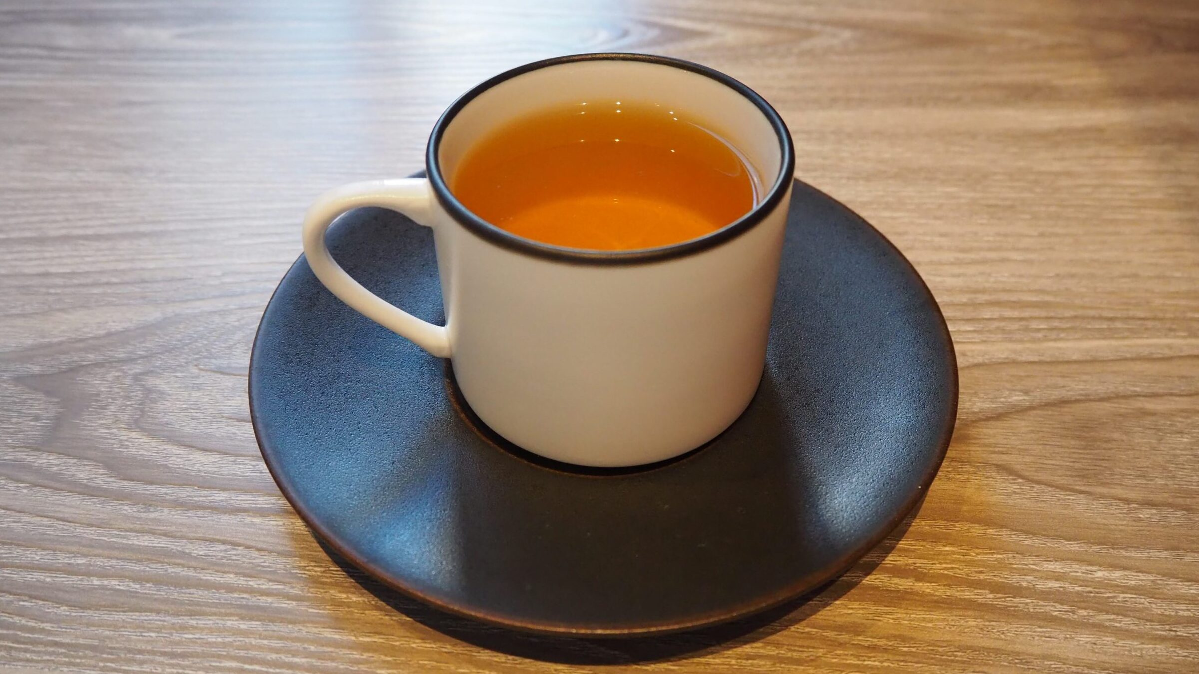 東京都中央区 銀座三越 BON BONHEUR PREMIUMアフタヌーンティー 紅茶