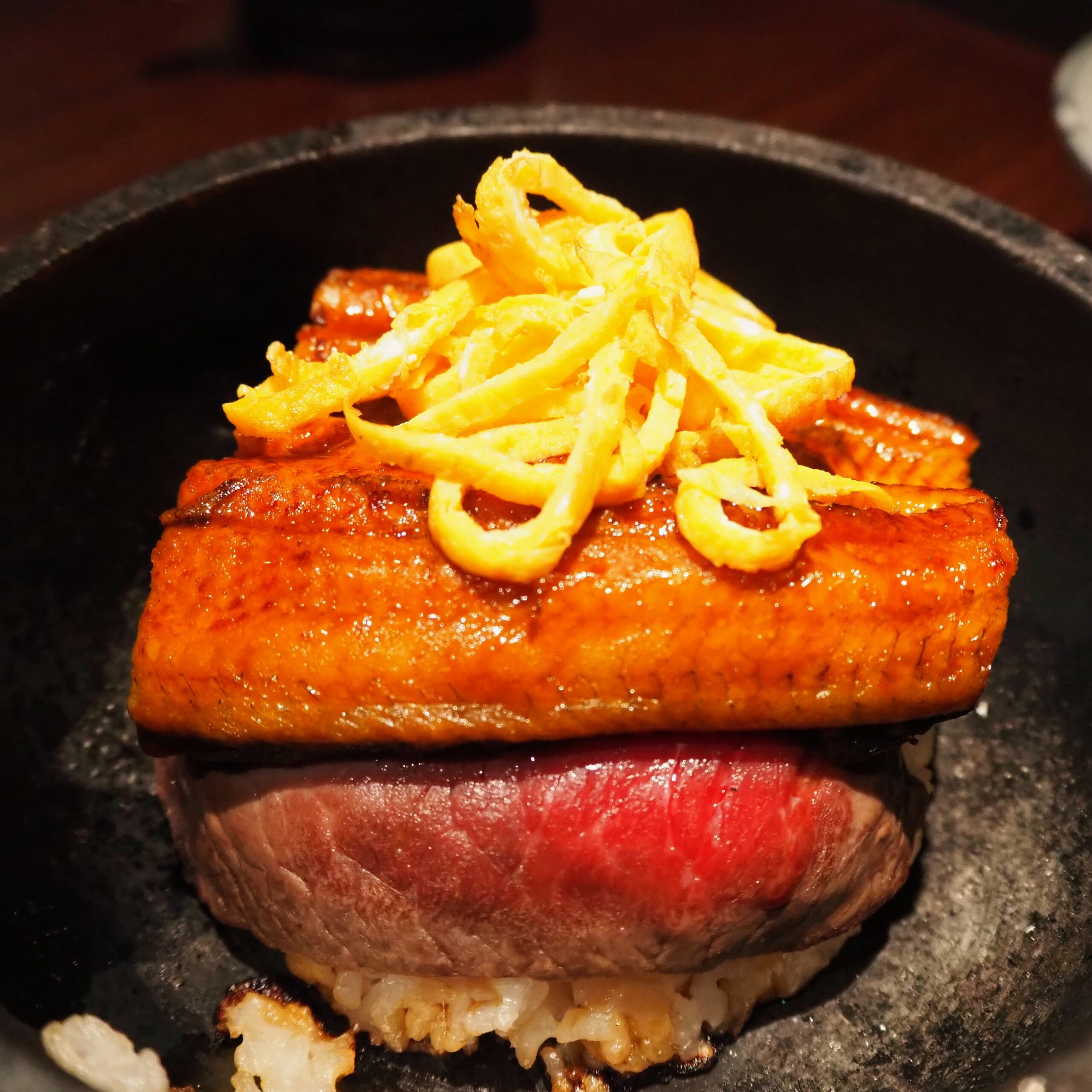 東京都千代田区 和牛焼肉 とびうし 夏限定特別コース 鰻の石焼ごはん