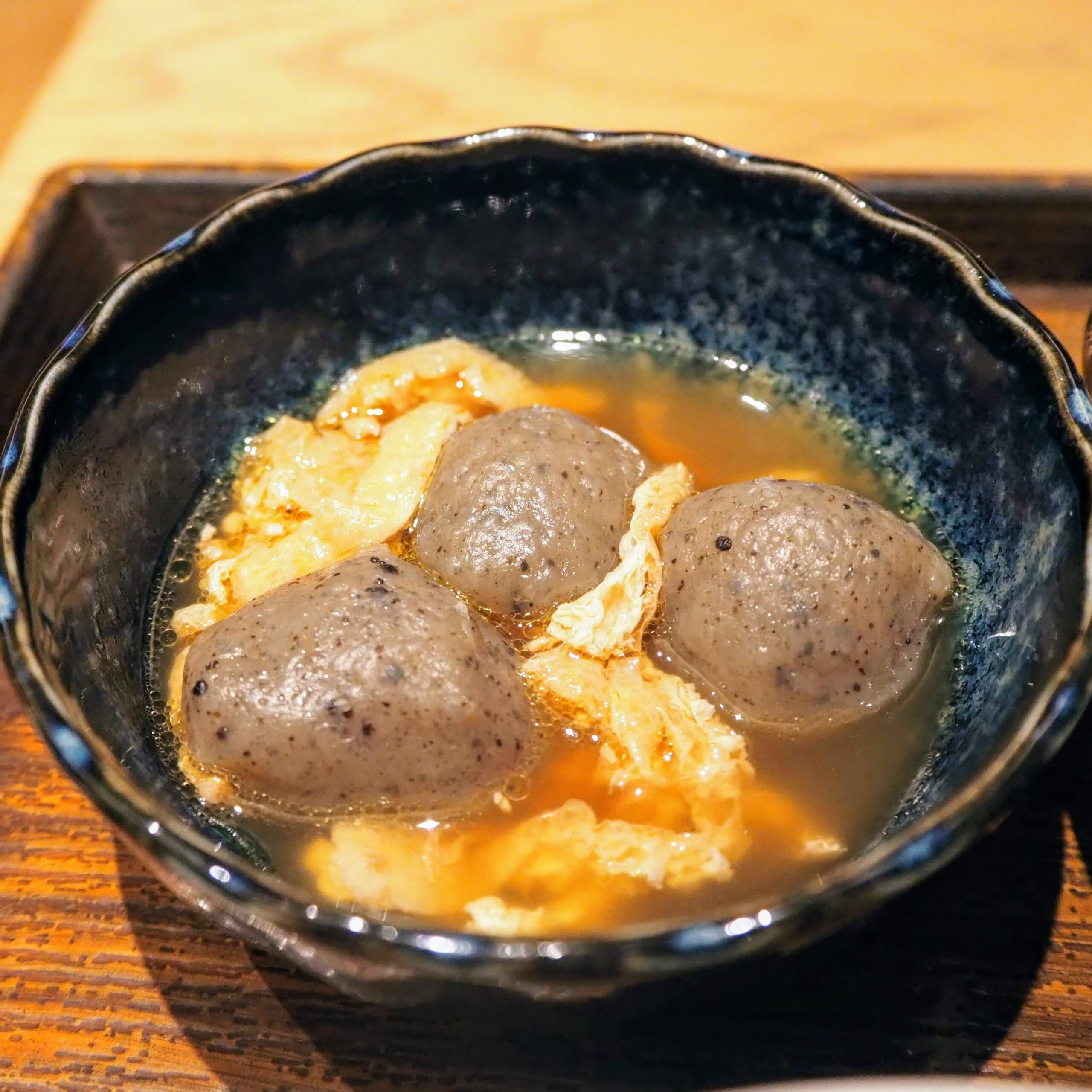 土鍋炊ごはん なかよし 渋谷ストリーム店 さばの味噌煮定食 こんにゃくと油揚げの煮物