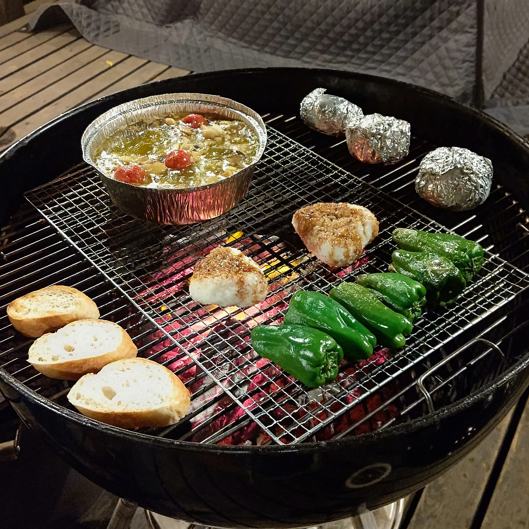 東京都西多摩郡檜原村 FUREAI ふれあい広場 夕食 バーベキュー