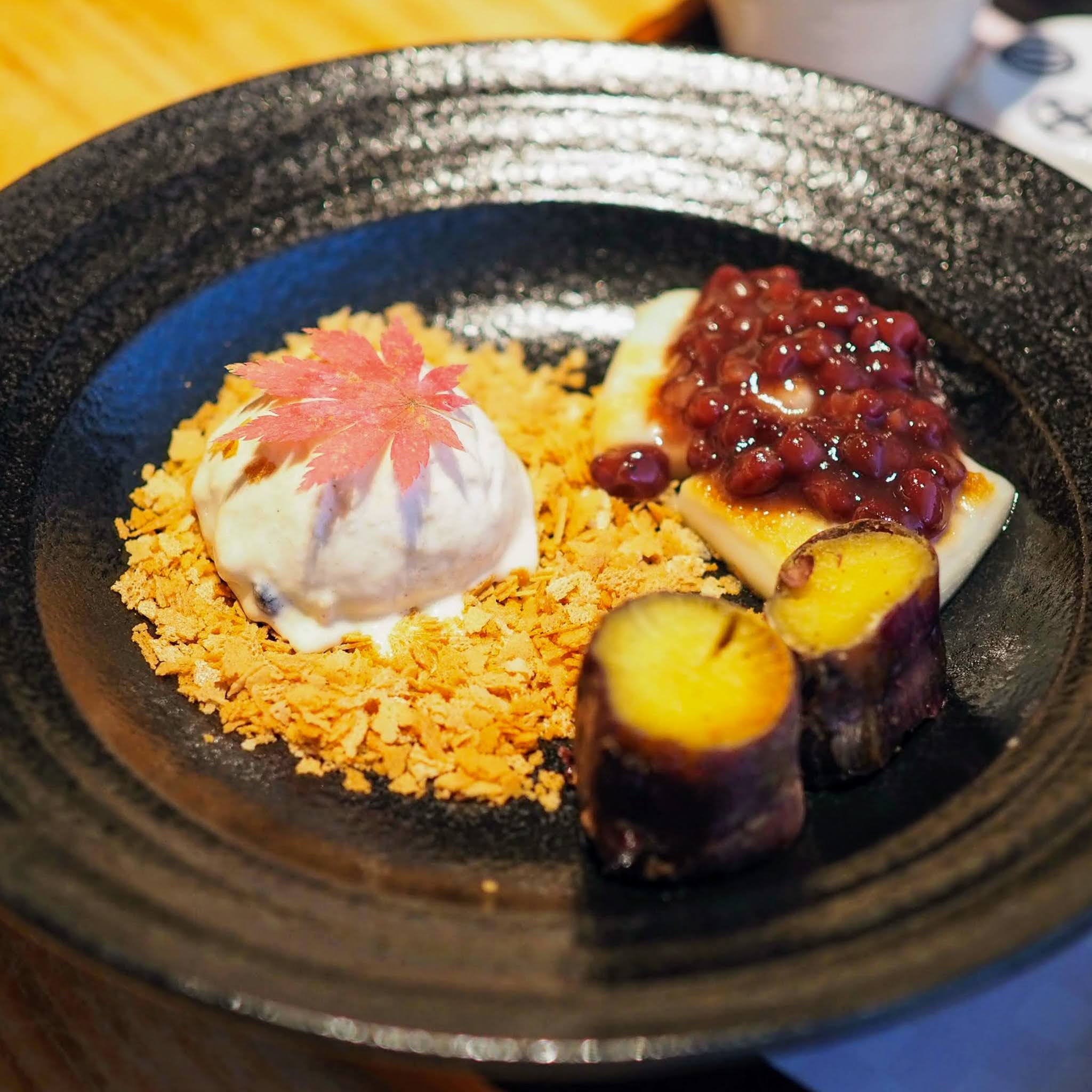 東京都中央区 築地本願寺カフェ Tsumugi さつまいもと胡桃のクリームぜんざい