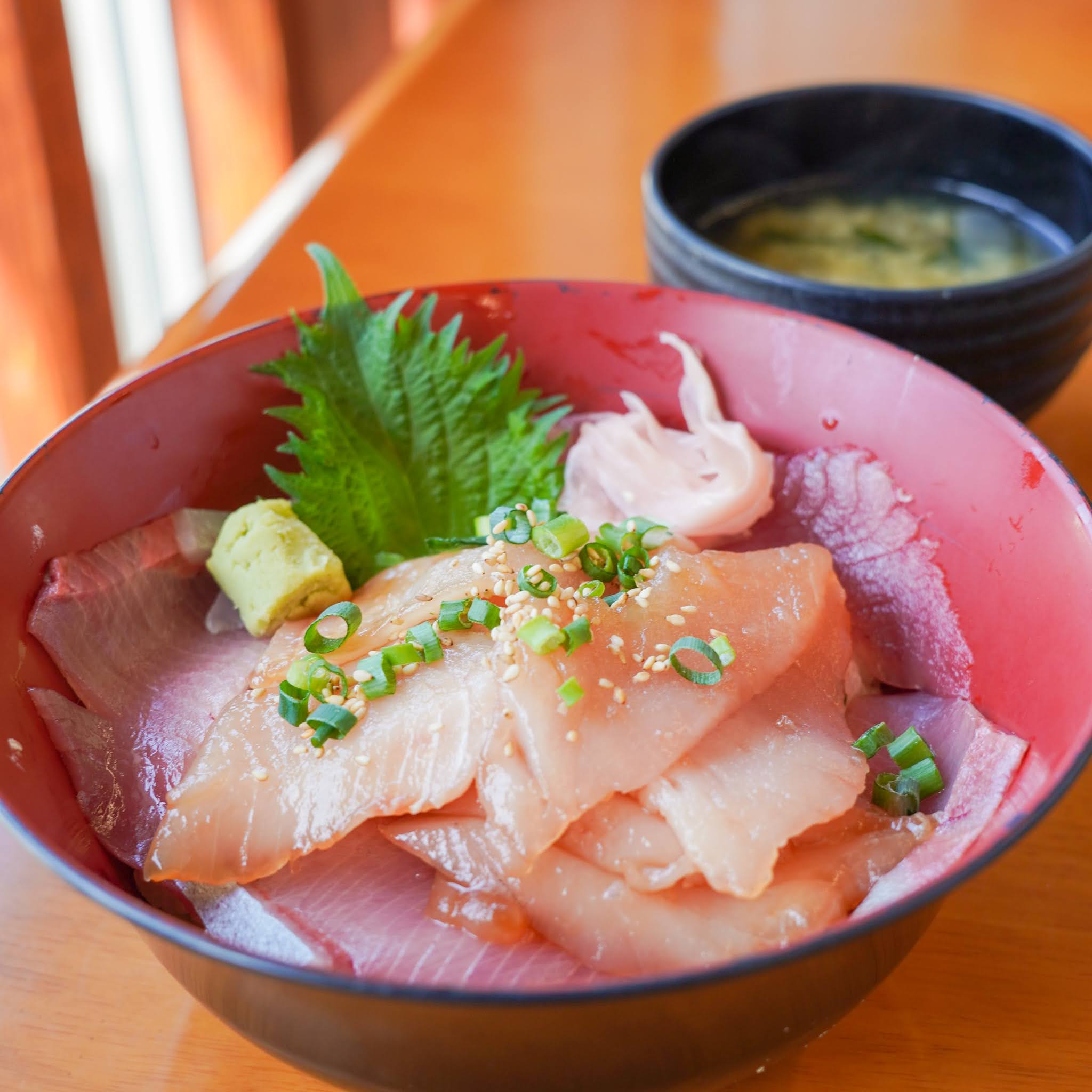 千葉県安房郡 お食事処 ばんや 本館 漁師のまかない丼