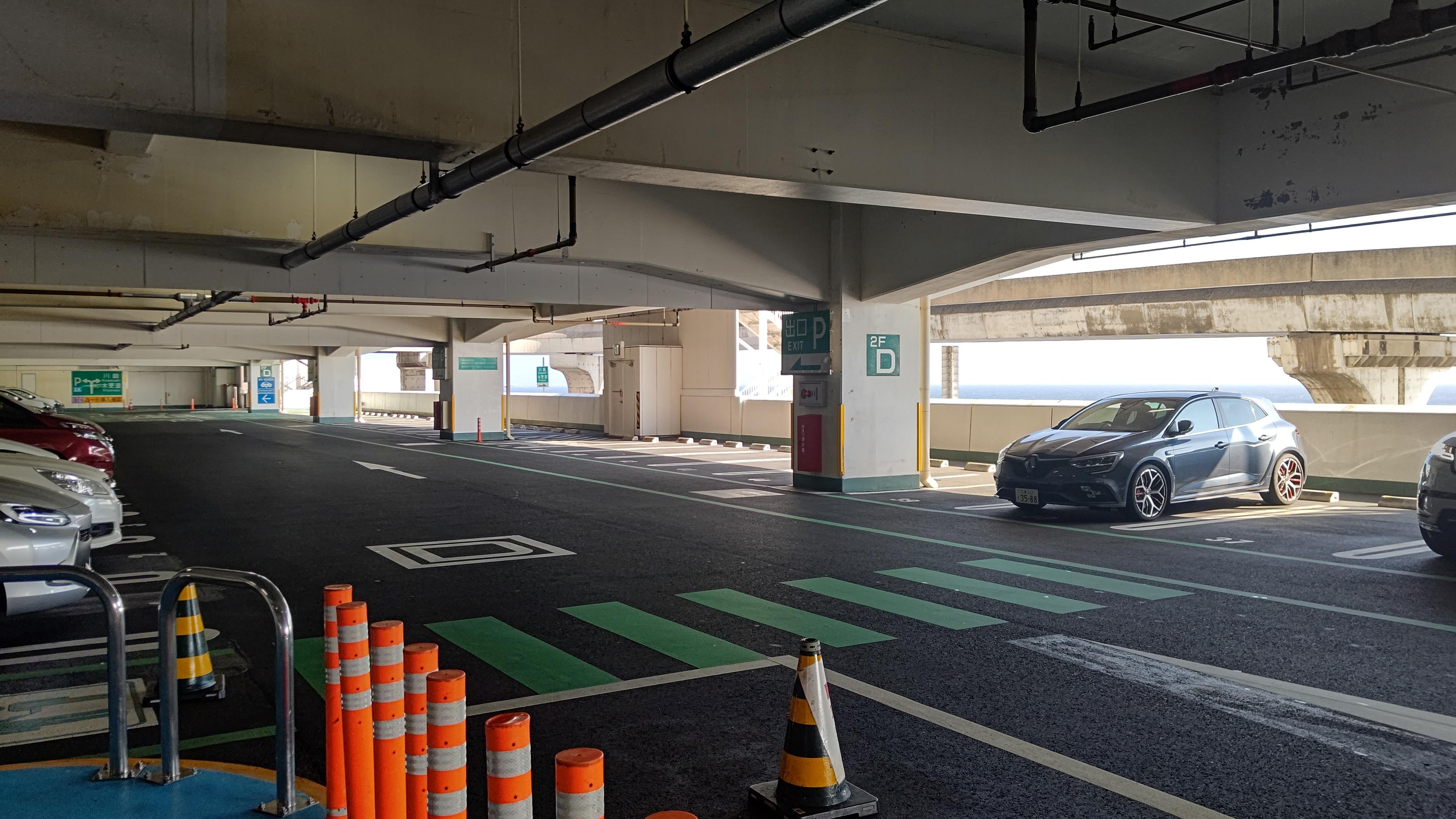 海ほたるパーキングエリア 駐車場