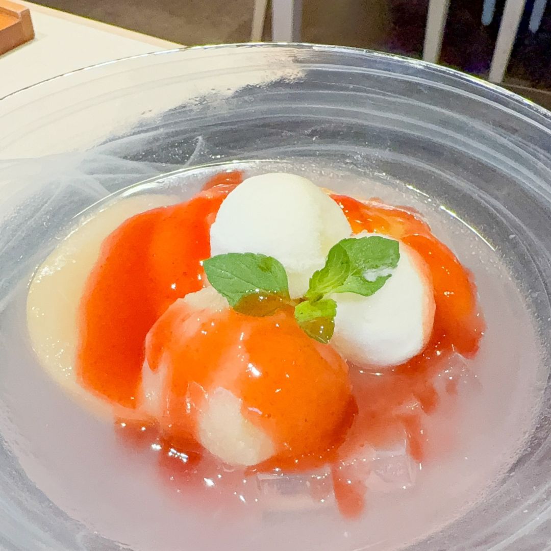 京料理 三門 桃とすもものひんやりあんみつ