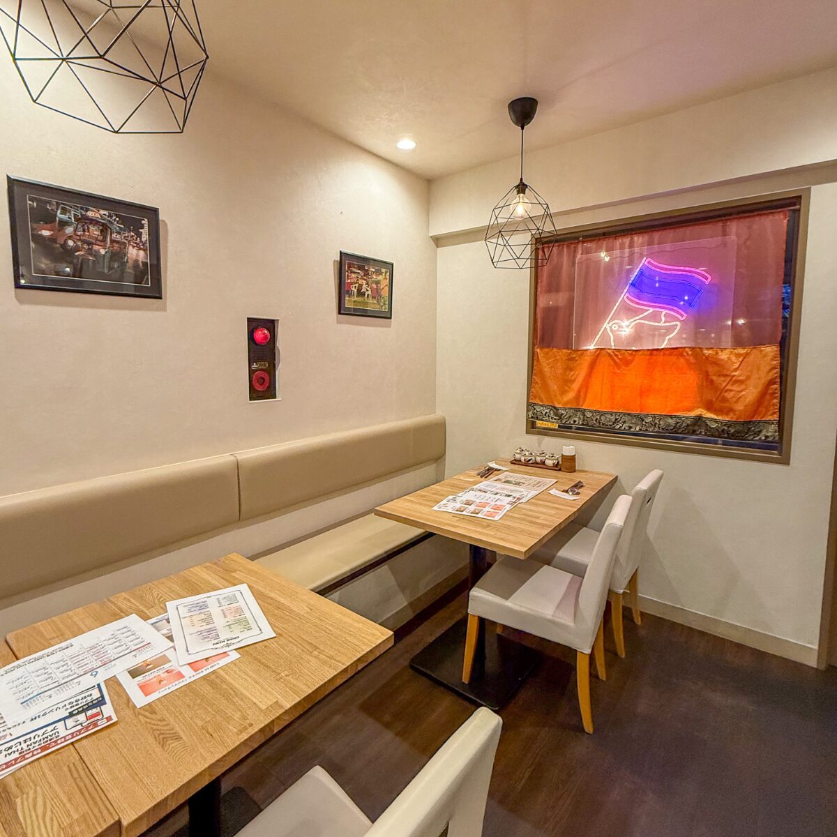 UAMFAN THAI 店内