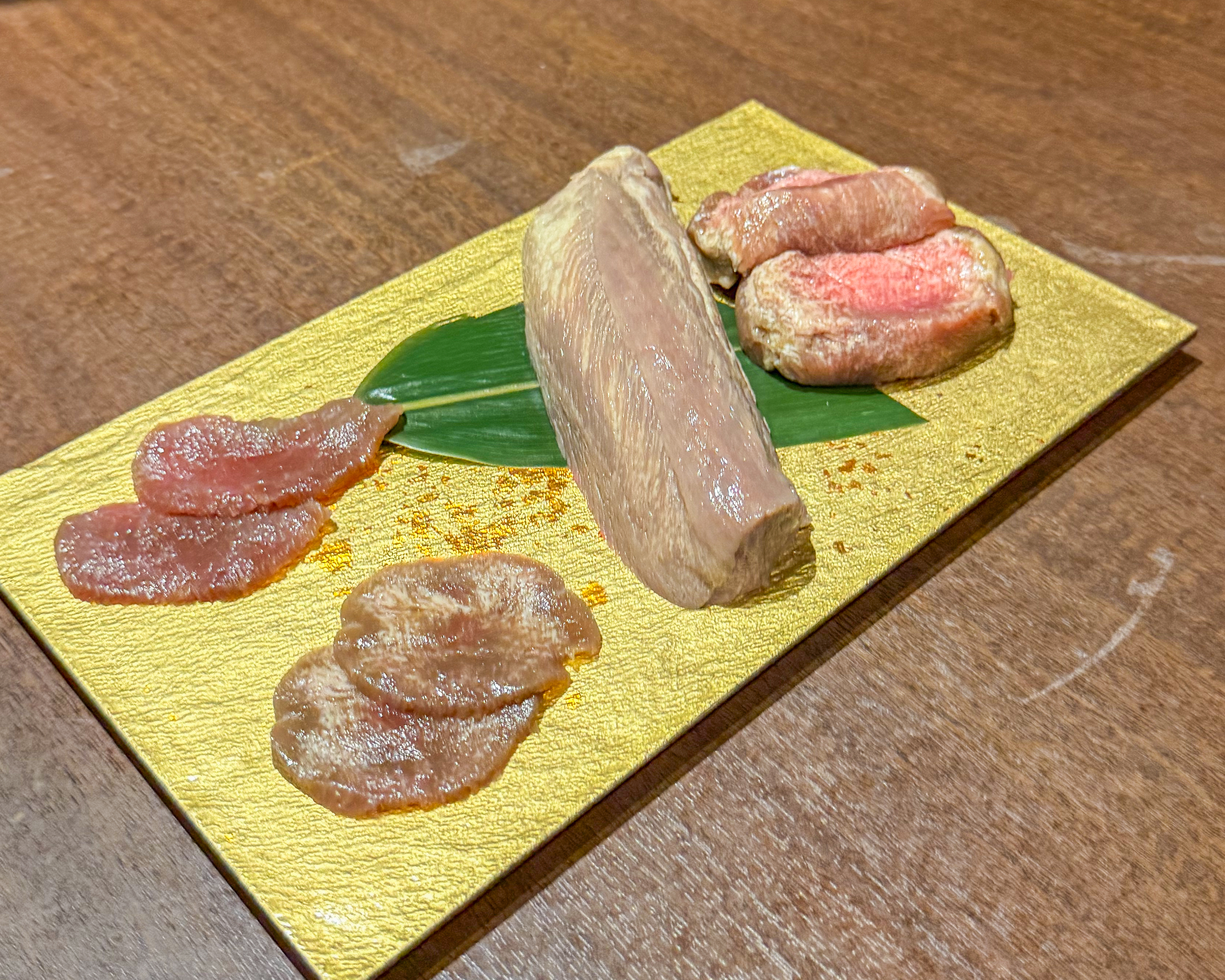 RAKUGAKI GRILL ラクガキグリル 極み食べ放題コース 生タンセット