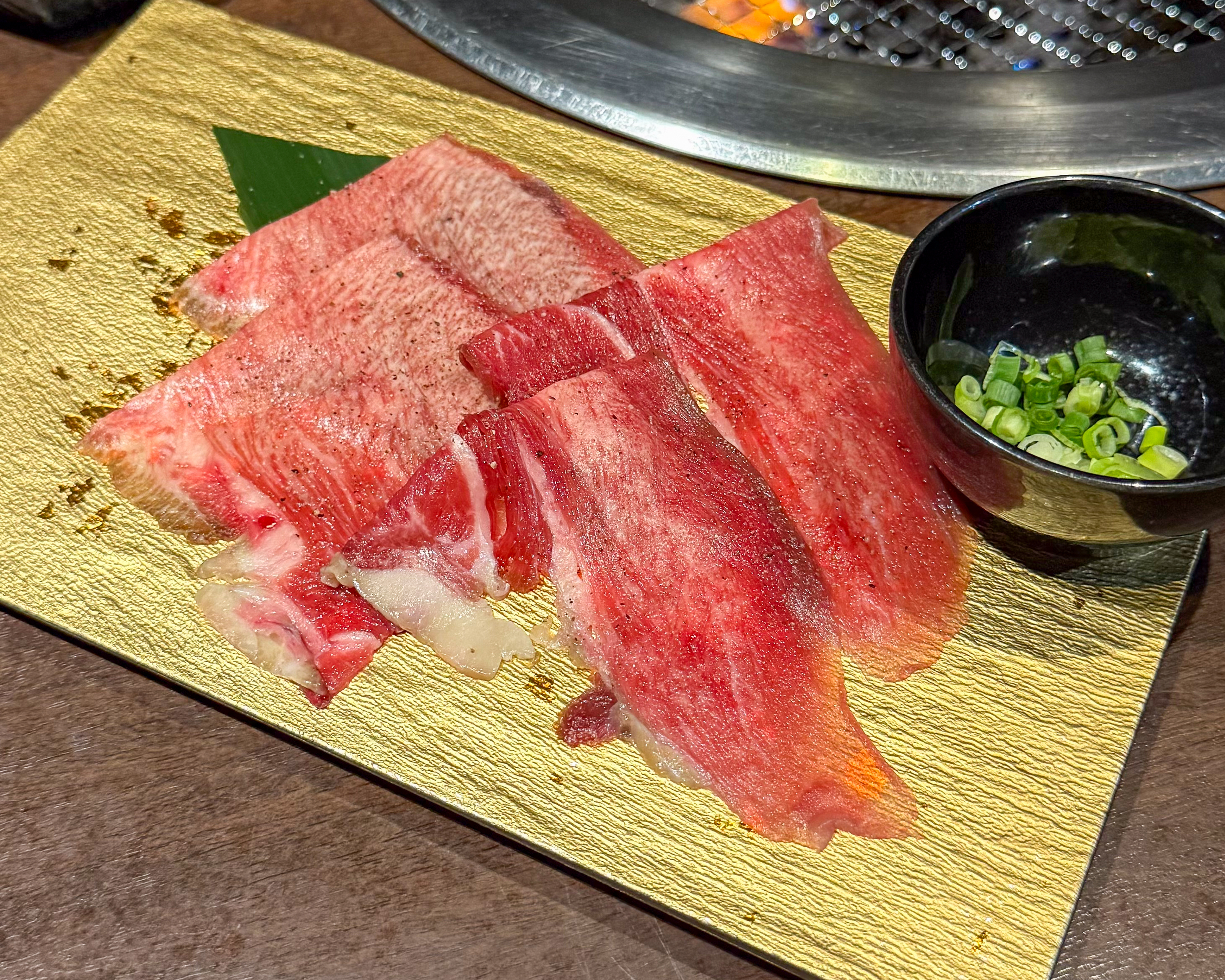 RAKUGAKI GRILL ラクガキグリル 極み食べ放題コース 一枚大判牛タン焼きしゃぶ
