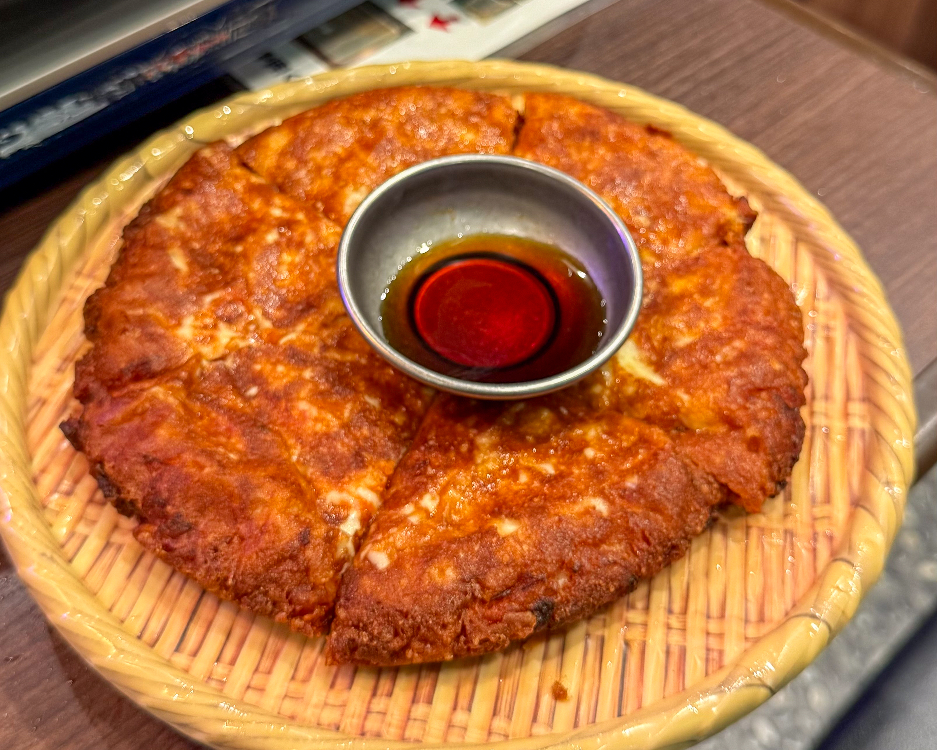 韓国料理 ホンデ 大宮東口店 キムチチーズチヂミ(ハチミツ付き)