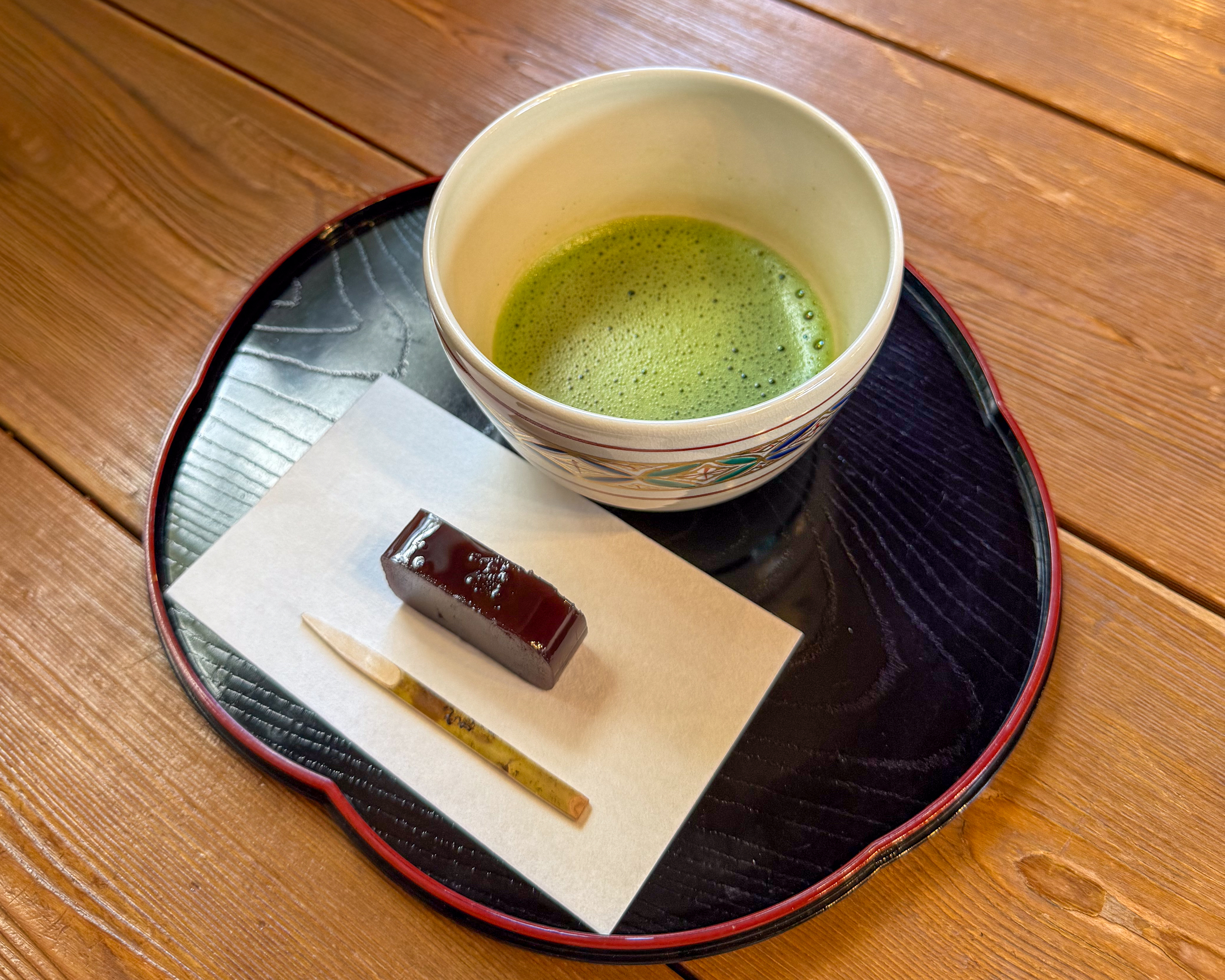 森の民話茶屋 抹茶セット 伝説の滝の水×村の老舗ようかん