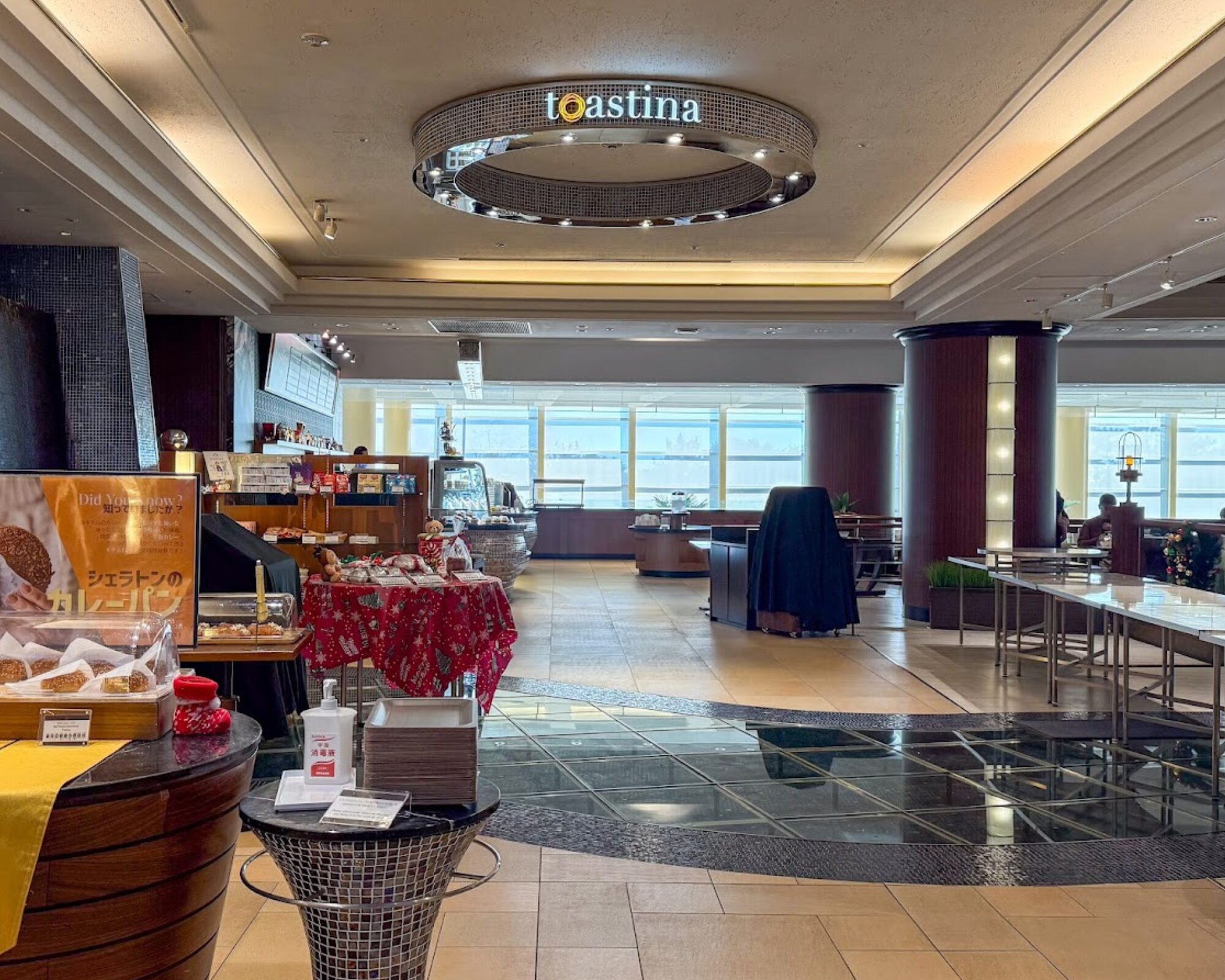 シェラトン・グランデ・トーキョーベイ・ホテル カフェ トスティーナ