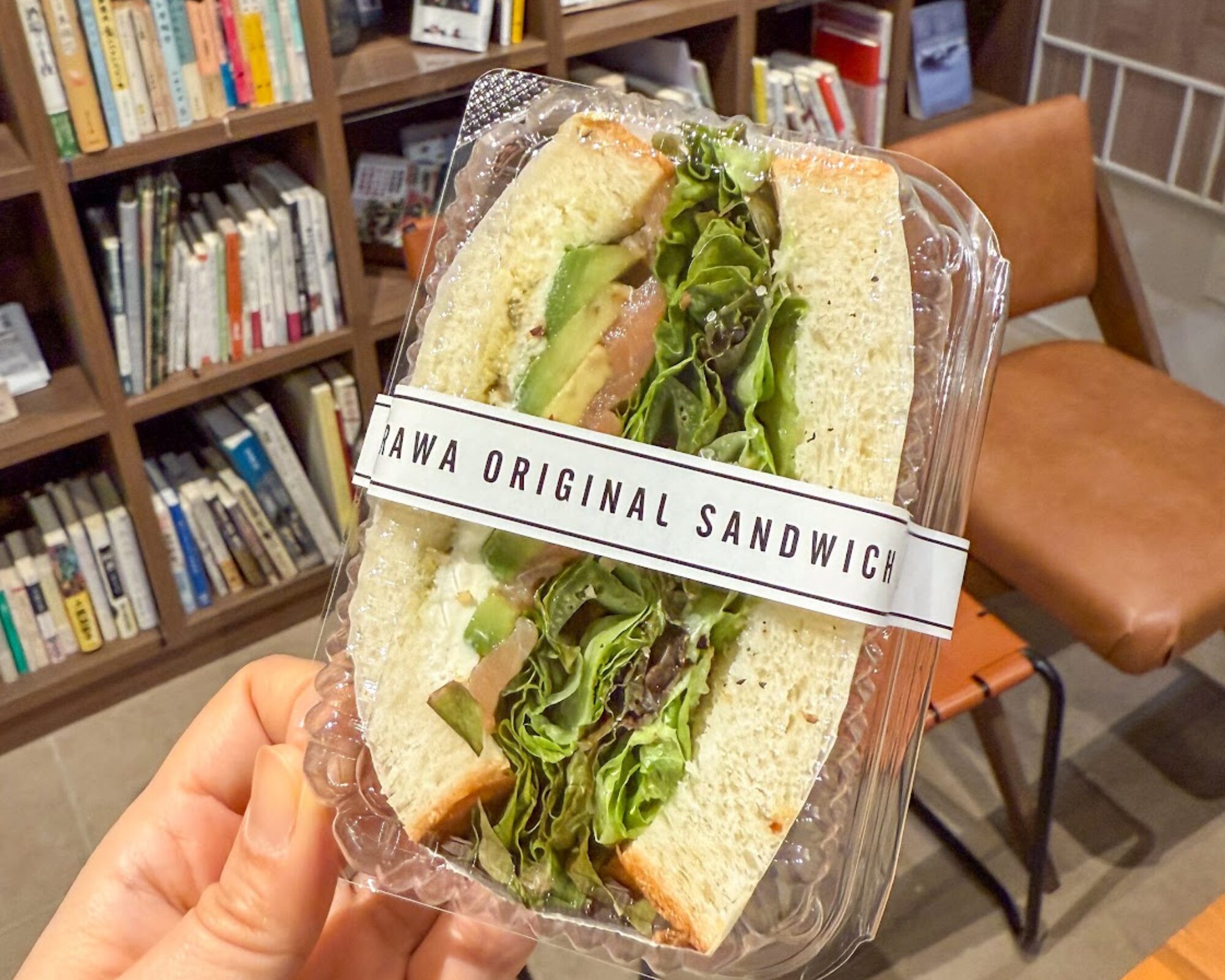 g-STAND MUSASHI URAWA 王女の微笑 Queen サーモン＆アボカドクリームチーズサンド