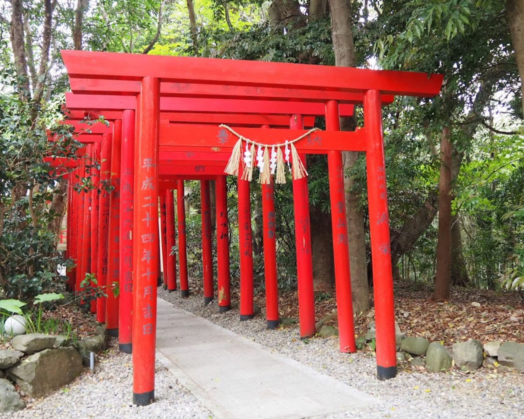 神明神社 石神さん 稲荷神社 三吉稲荷大明神