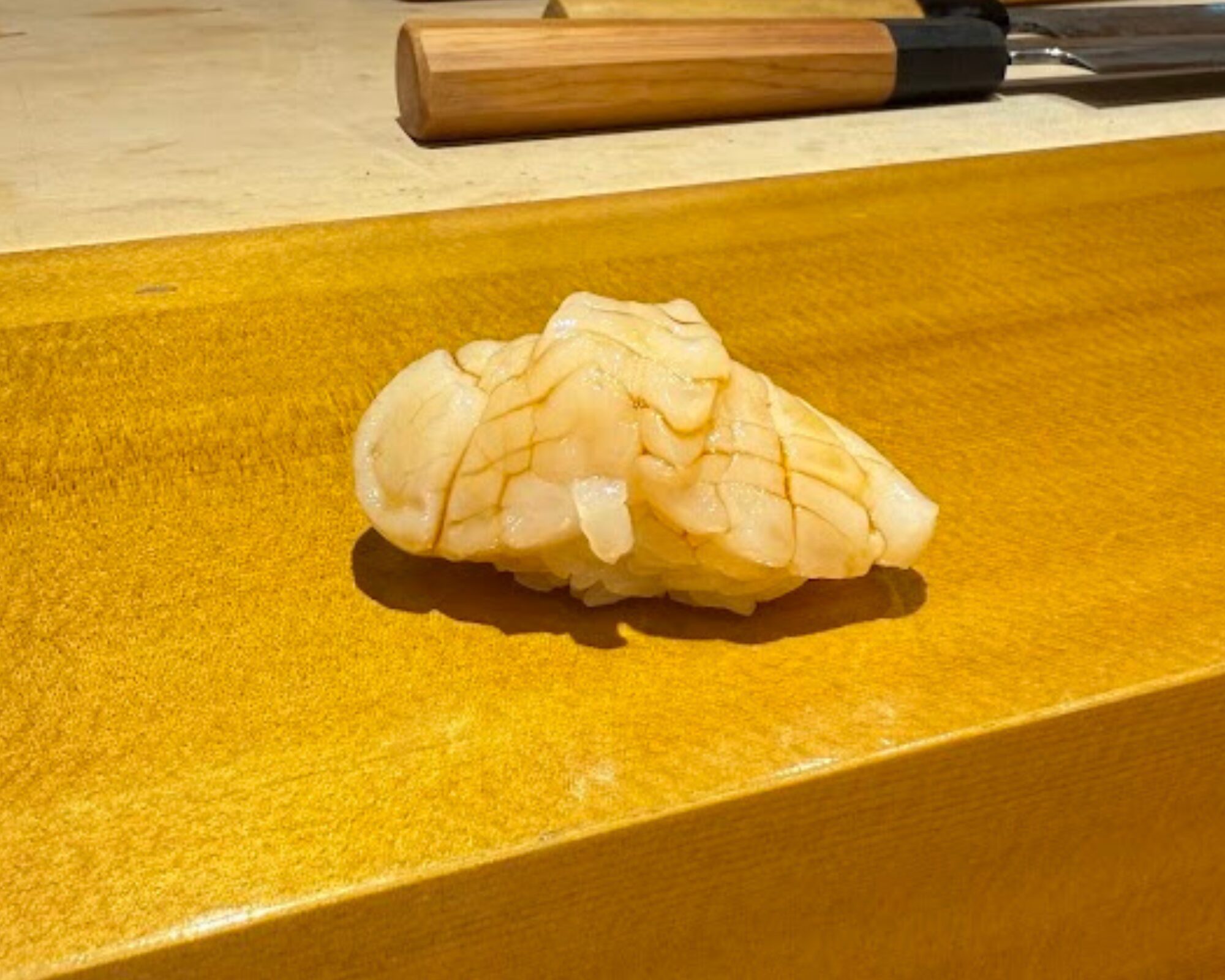 すし いなせ 鮨とつまみのおまかせコース 握り ホタテ