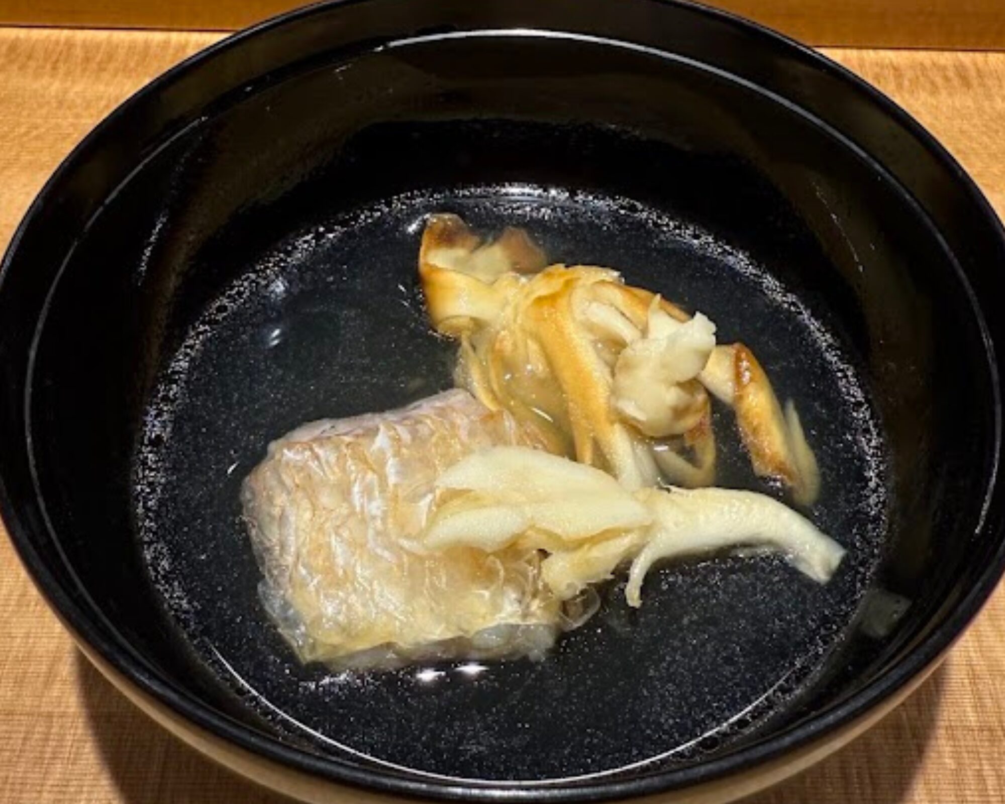 すし いなせ 鮨とつまみのおまかせコース 椀物 甘鯛の焼びたし白舞茸