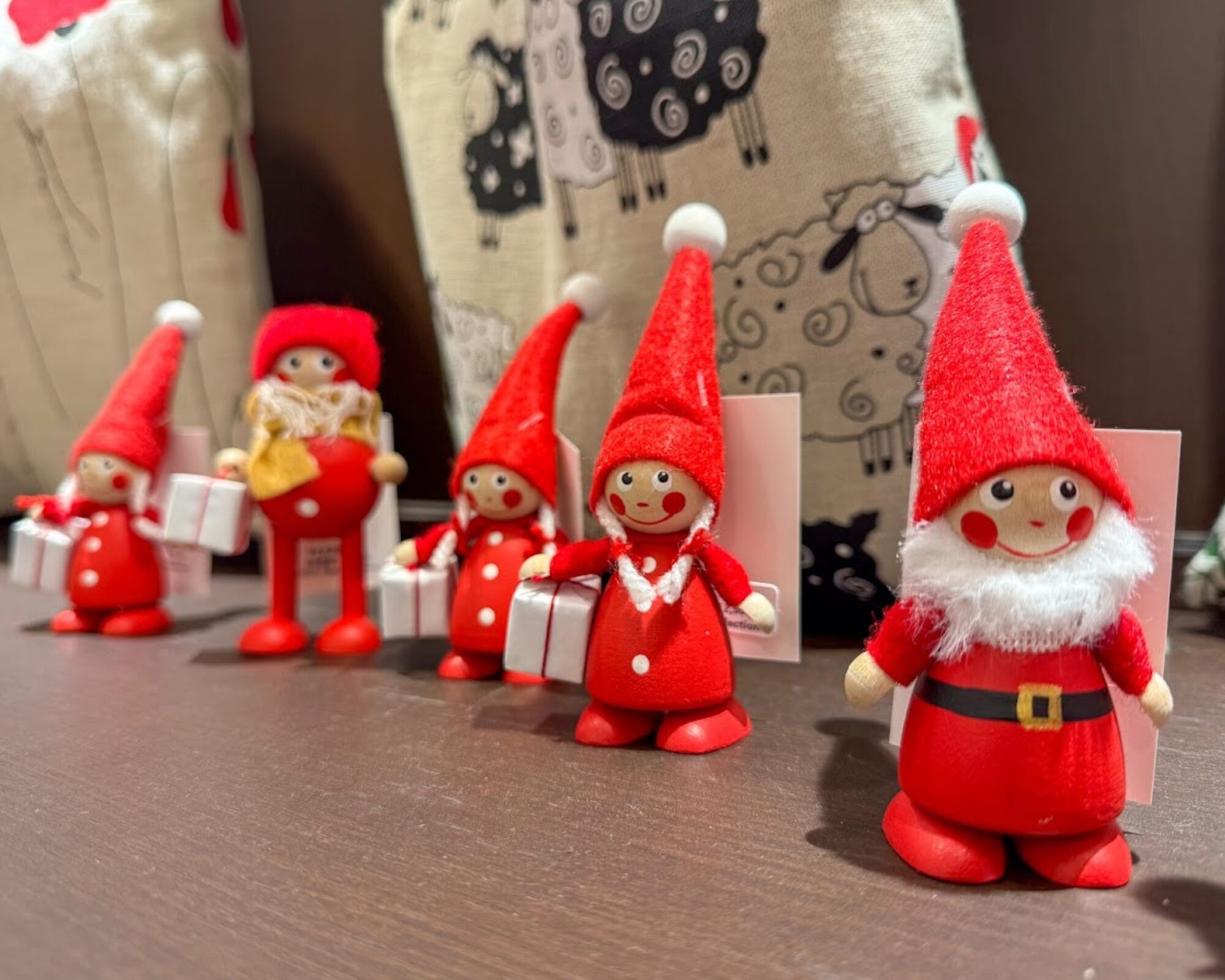 たまアリタウン クリスマスマーケット 2025 セレクトマーケット 人形 サンタクロース