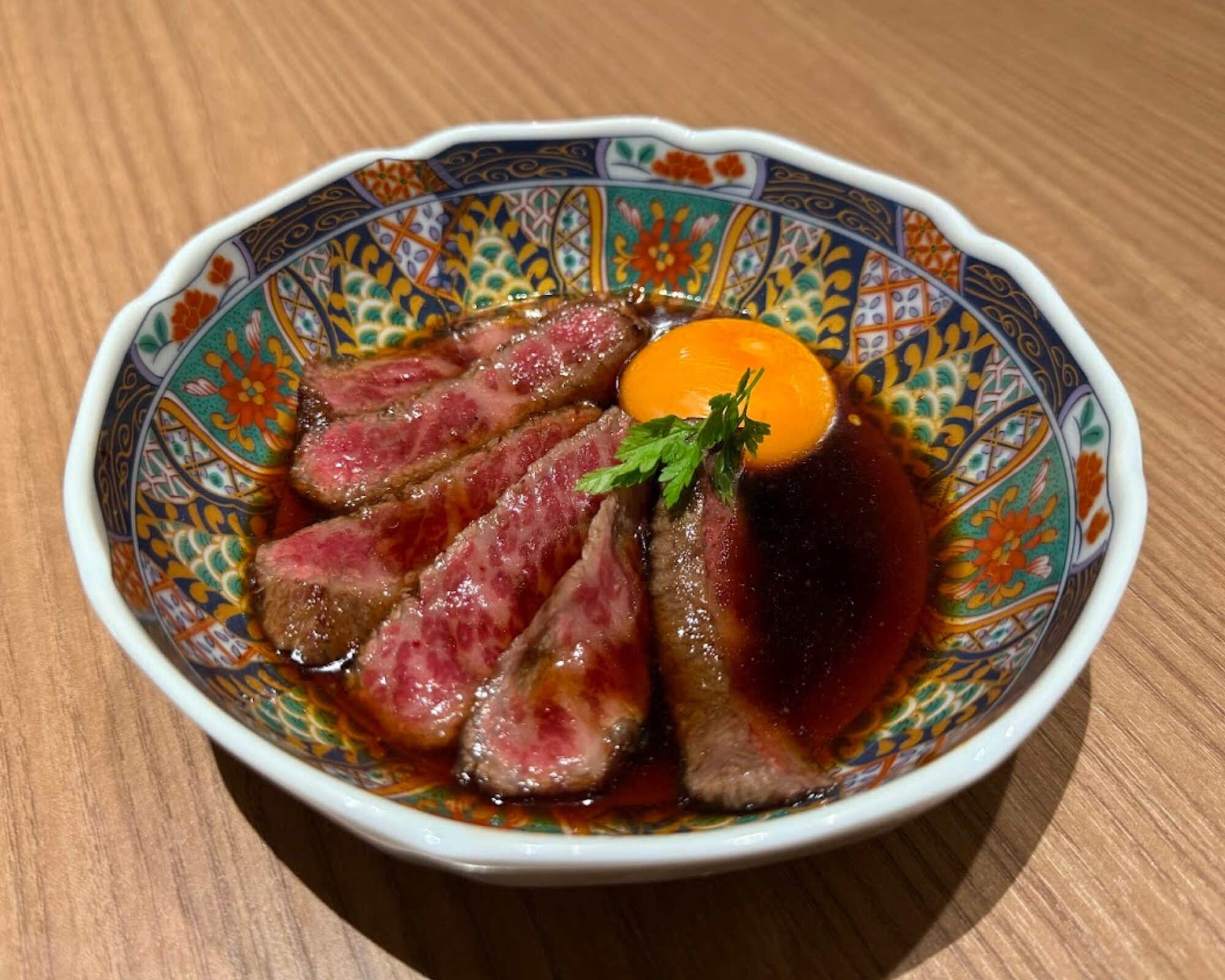 焼肉セナラ 川口芝店 国産イチボの炙りユッケ風