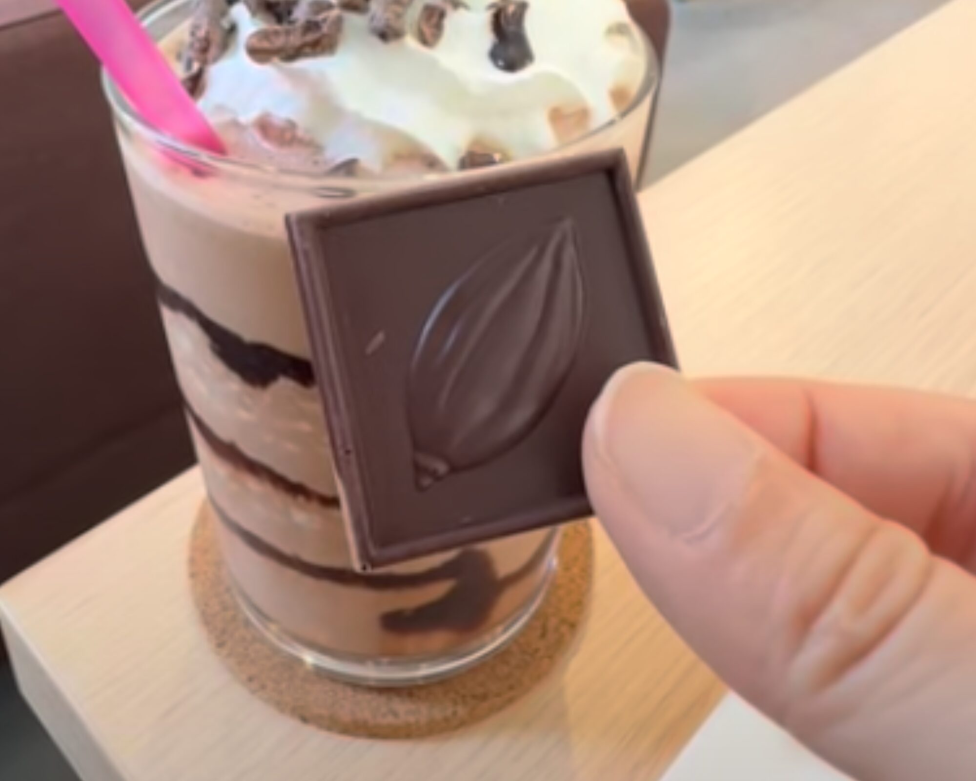 cocomas(ここます) chocolate&cafe フローズンカカオラテ