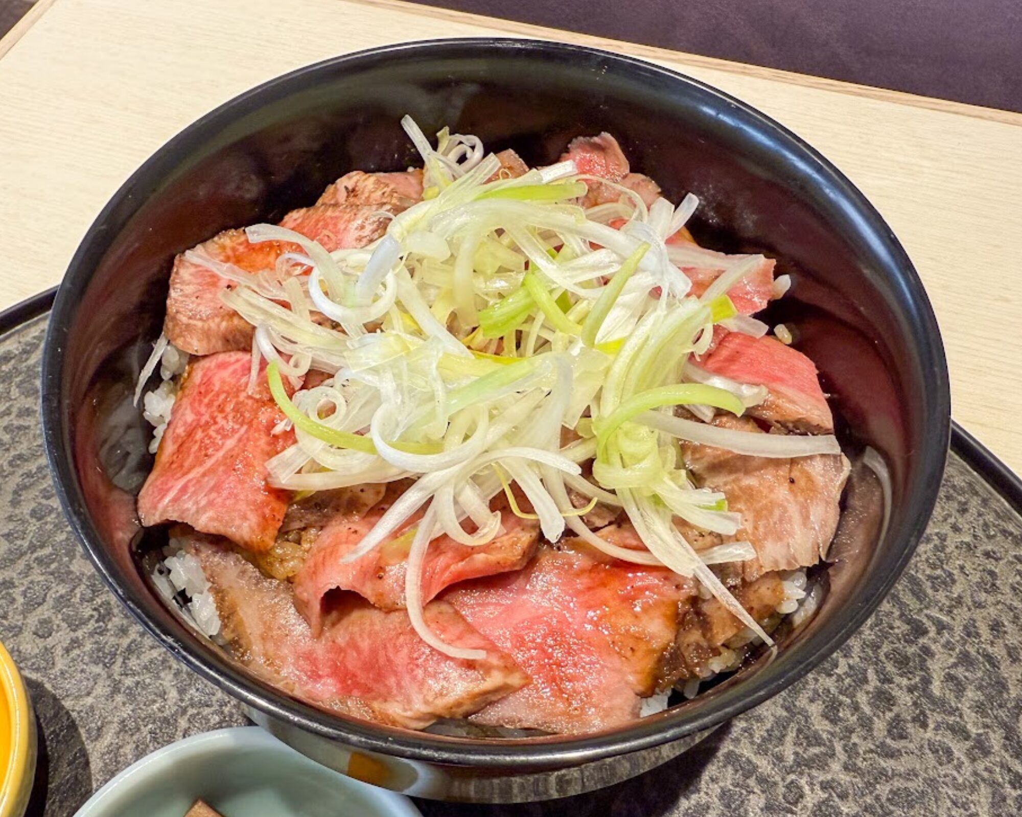 京料理 三門 ローストビーフ丼