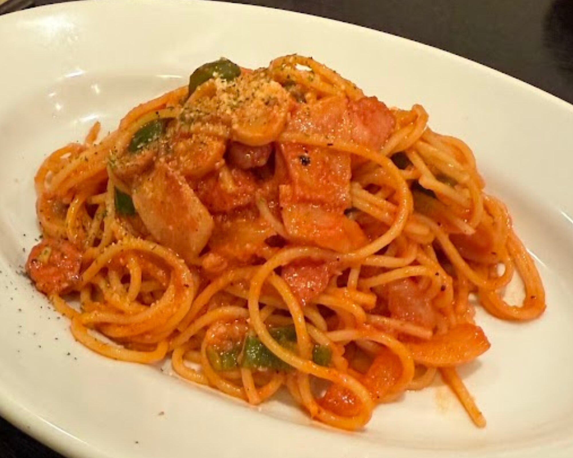 Restaurant & Coffee RUBBISH ラビッシュ ソーセージのナポリタン