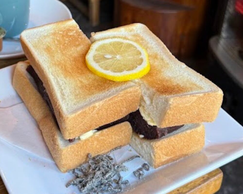 喫茶店SiMiZU あんバタートースト