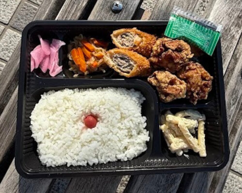 デリカチャオ 梅じそ巻き＆からあげ弁当