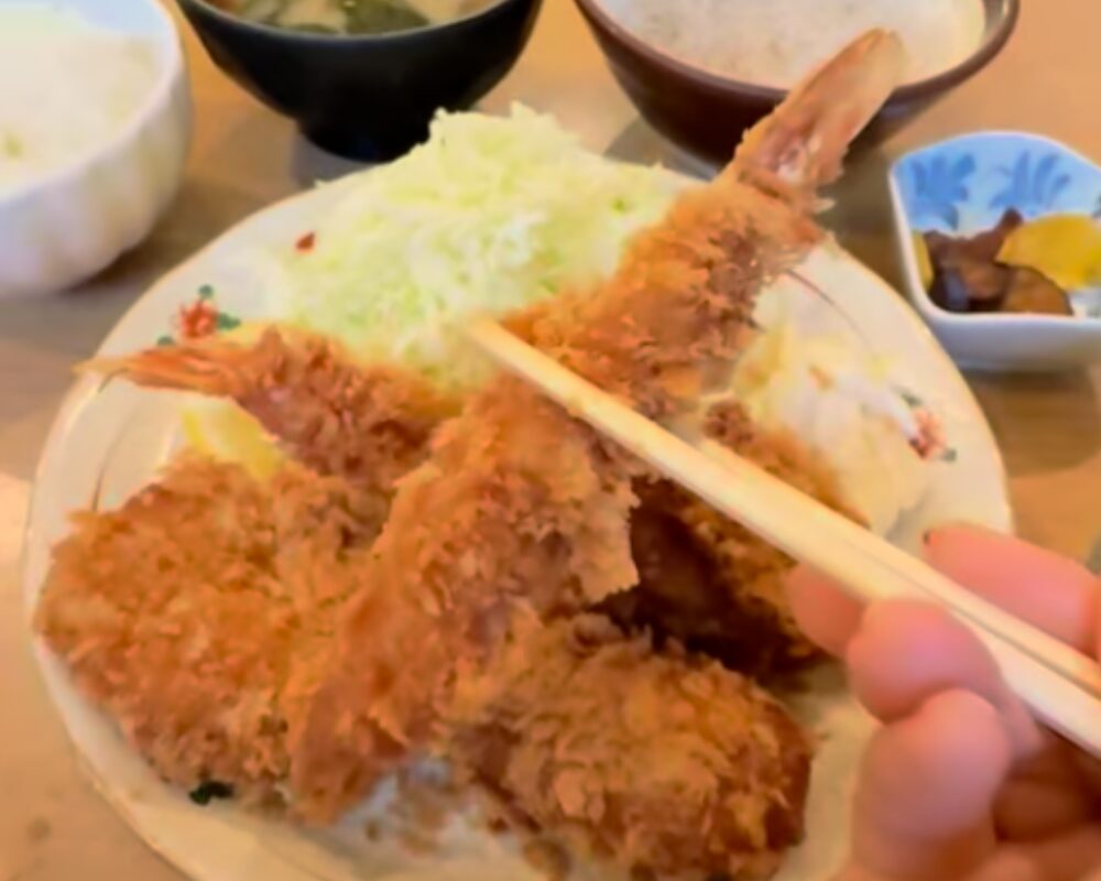 とんかつ林や ミックスフライ エビフライ