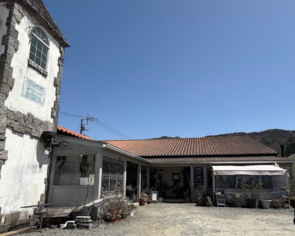 Cafe Troisieme Marche Coffee Roastery