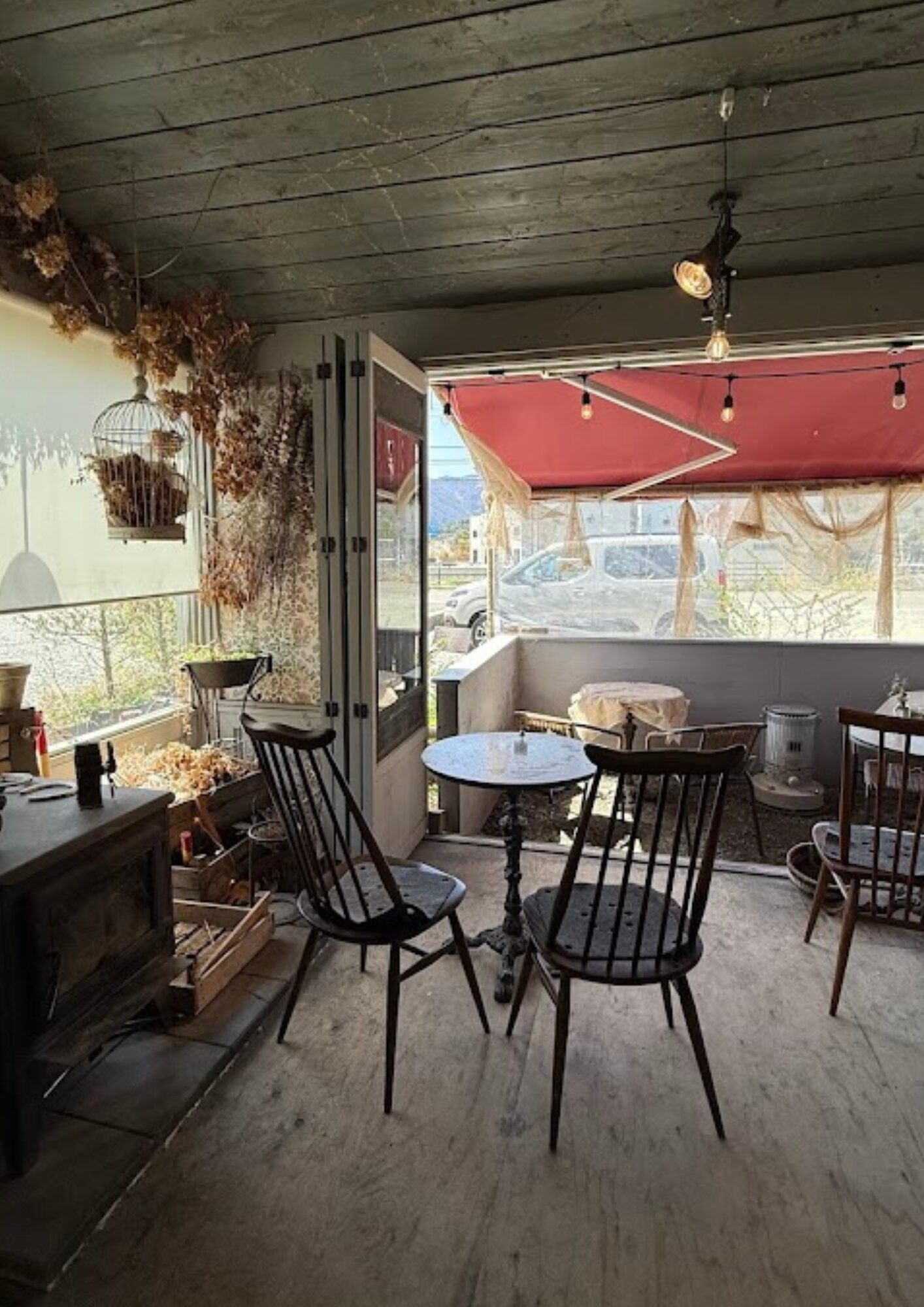 Cafe Troisieme Marche Coffee Roastery