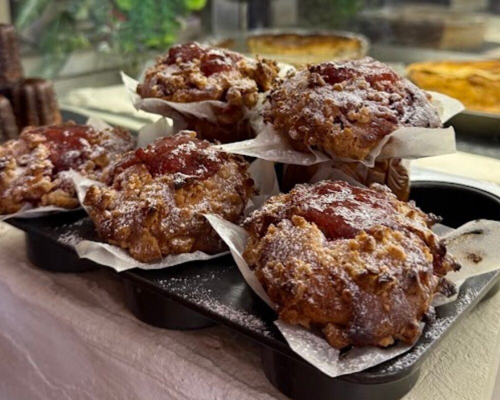 Cafe Troisieme Marche Coffee Roastery ケーキ