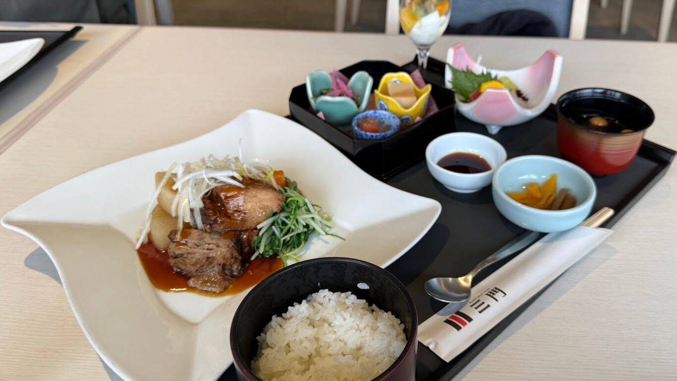 京料理 三門 黒豚角煮の華いかだ膳