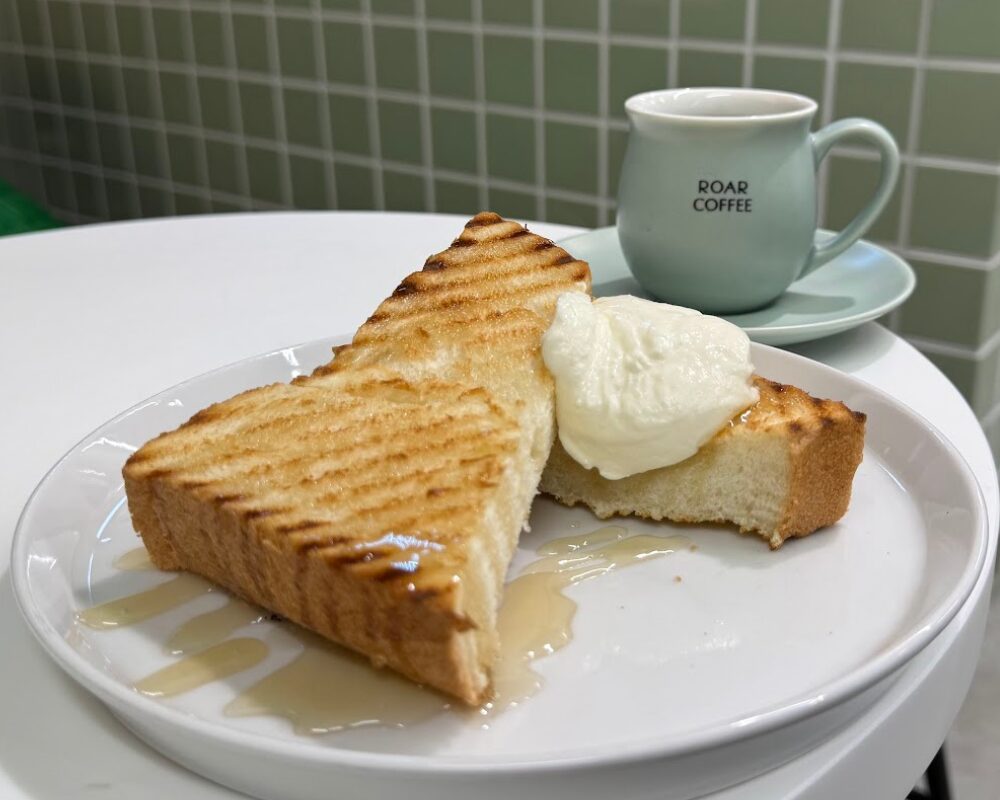 ROAR COFFEE 銀座7丁目店 厚切りはちみつトースト マスカルポーネクリームのせ