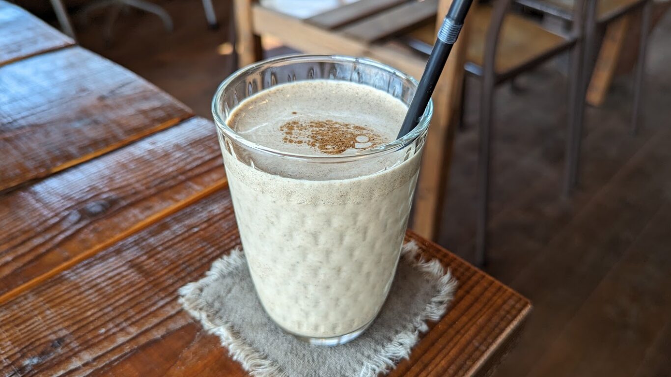 cafe織水 orimizu マヤナッツバナナスムージー