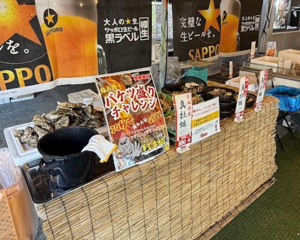 出張カキ小屋 牡蠣奉行 in イオンモール与野 バケツ盛りチャレンジ