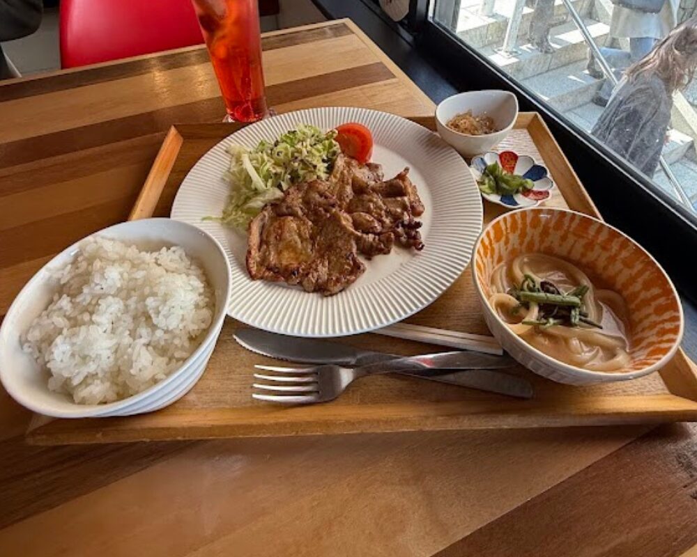 SARAS terrace Arraiya 生姜焼き定食