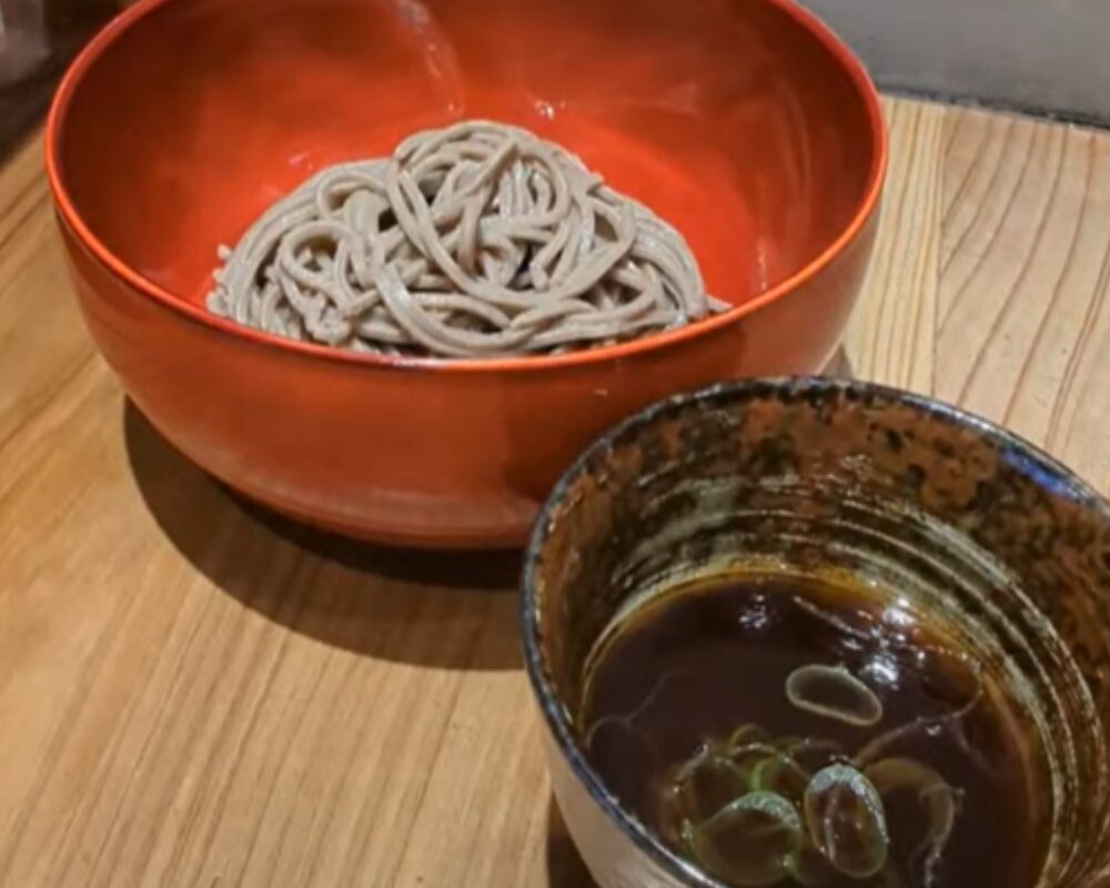 玄蕎麦 しんがり 草加店 黒毛和牛セイロ飯と玄蕎麦セット