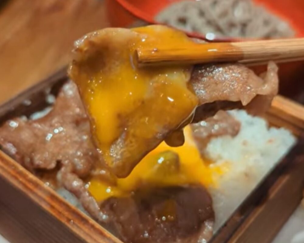 玄蕎麦 しんがり 草加店 黒毛和牛セイロ飯と玄蕎麦セット