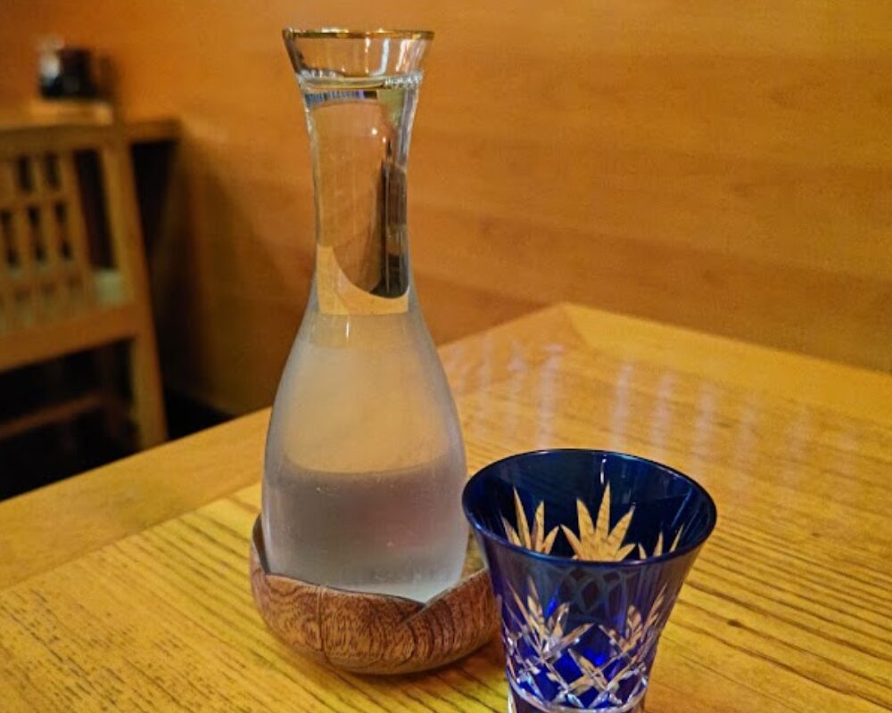 辰巳 店主厳選の十六種の地酒