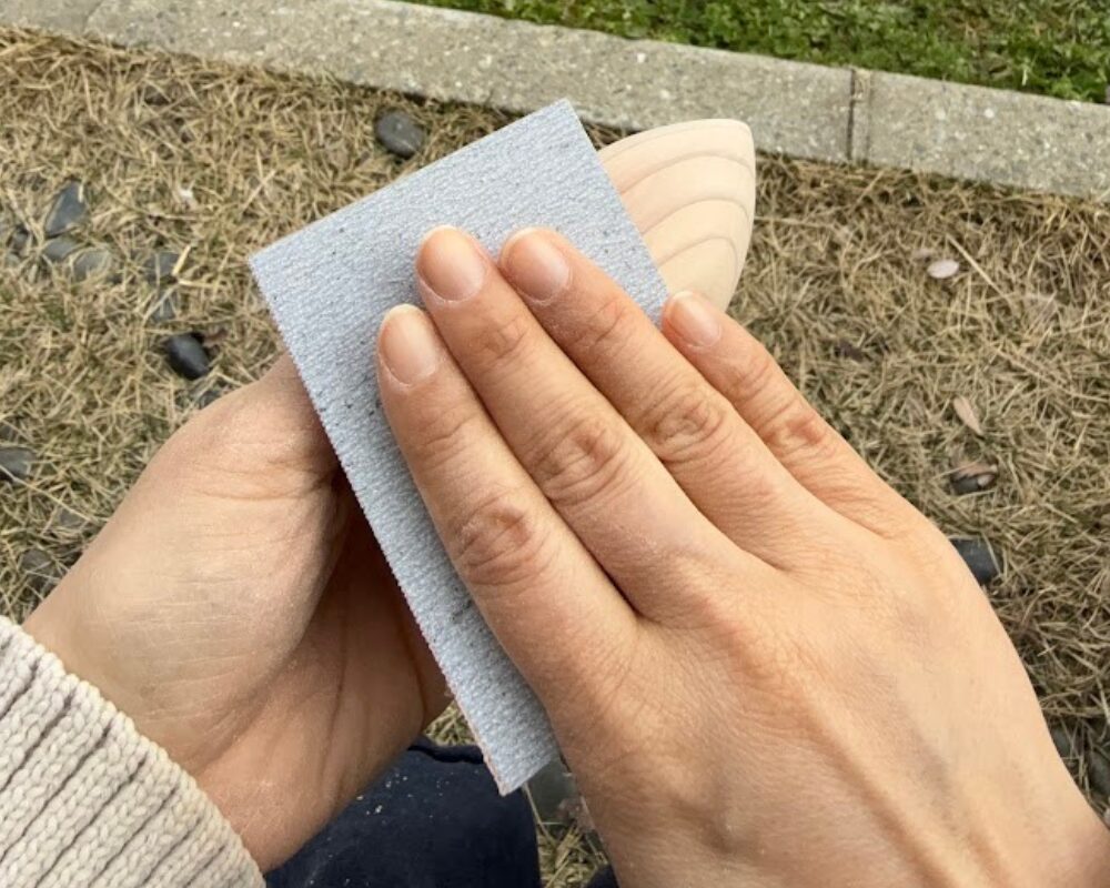 草原学習館 撫で杉体験