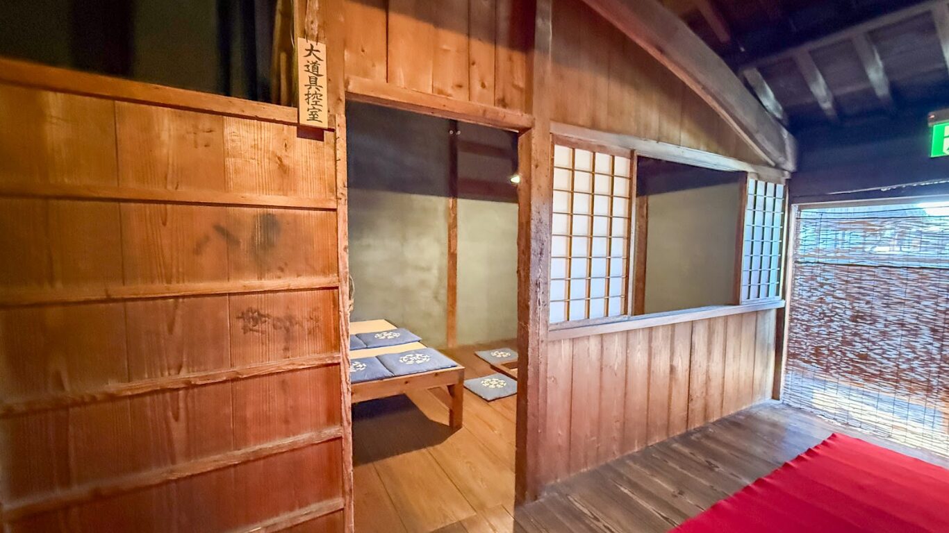 八千代座 大道具控室