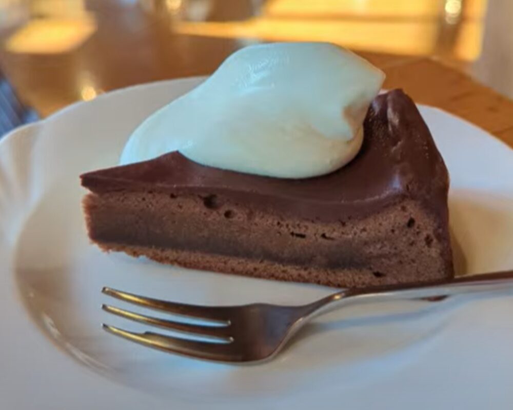 CAFE HOUSE ぱいつぼおる ザッハトルテ