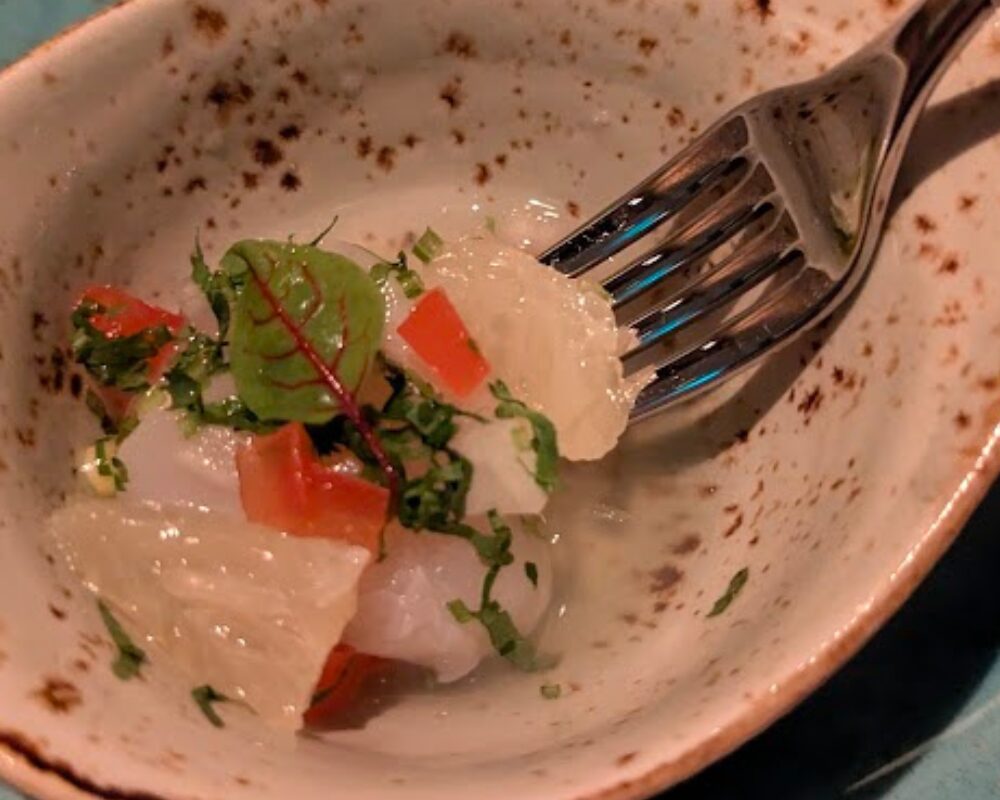FONDA MEXICANA New York 銀座店 ワカモレ チチャロン、マグロとキャビアのトスターダ、季節のセビーチェ