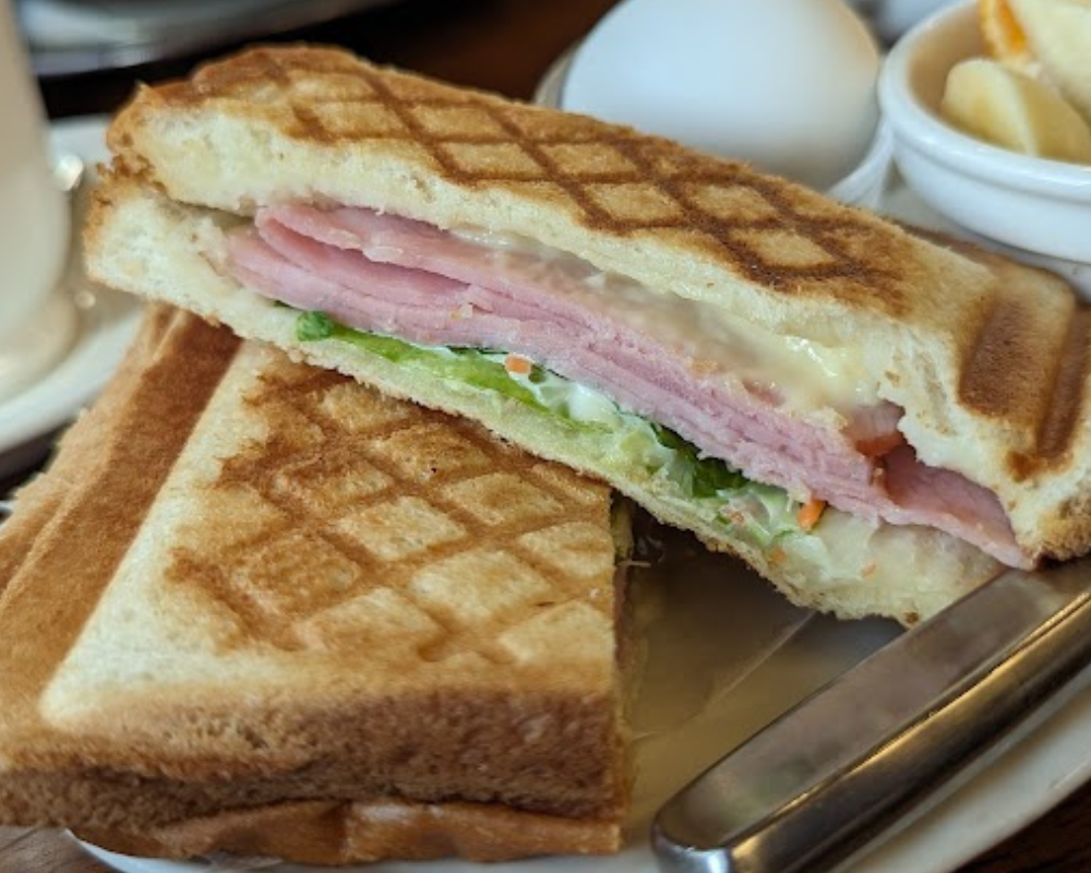 羅比亜 本店 ホットサンドプレート