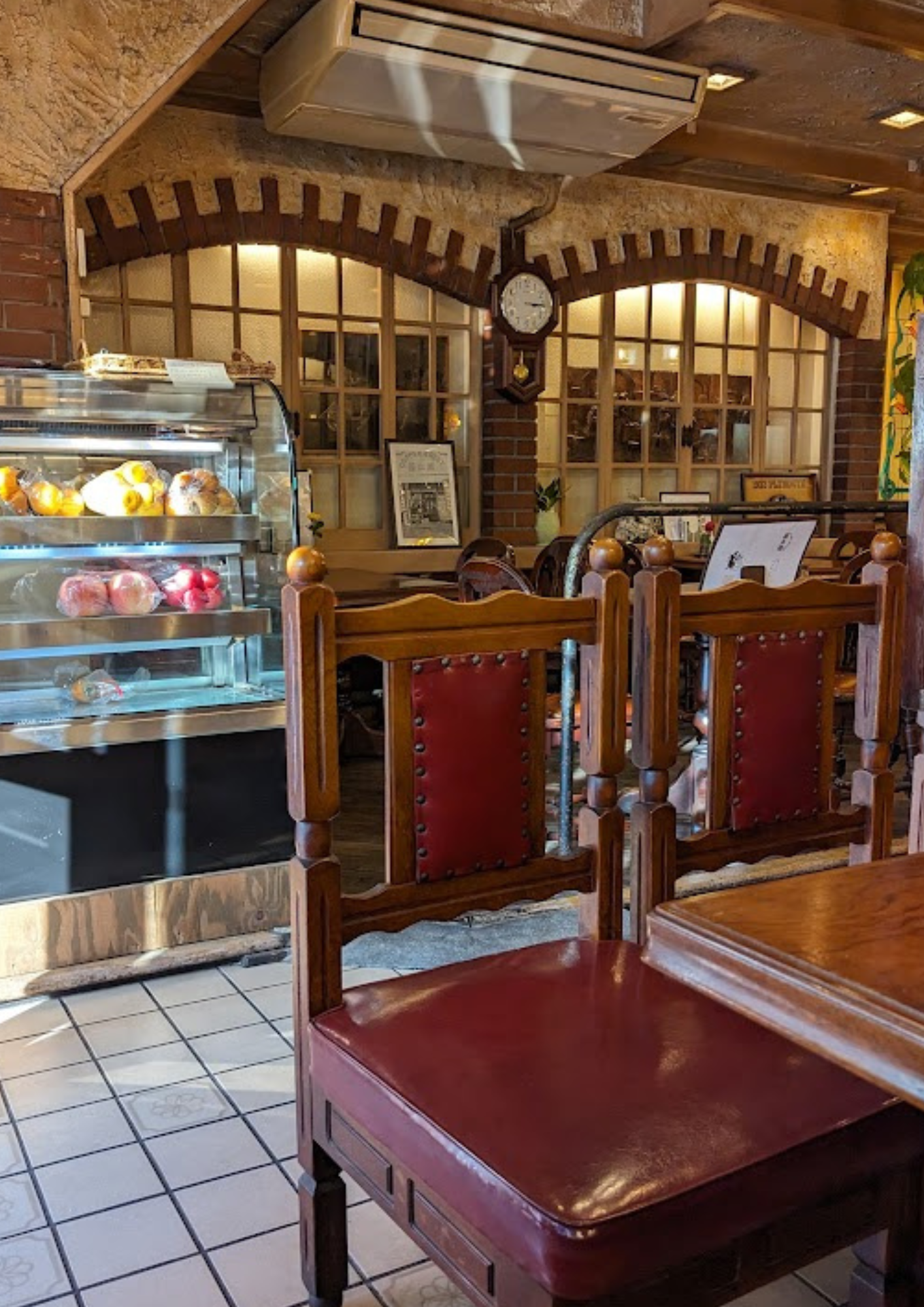 羅比亜 本店