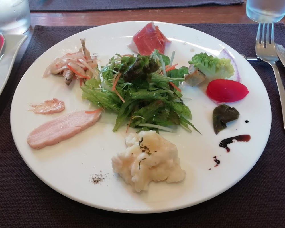 一夜城ヨロイヅカファーム レストラン ランチコース 本日の前菜 盛り合わせ