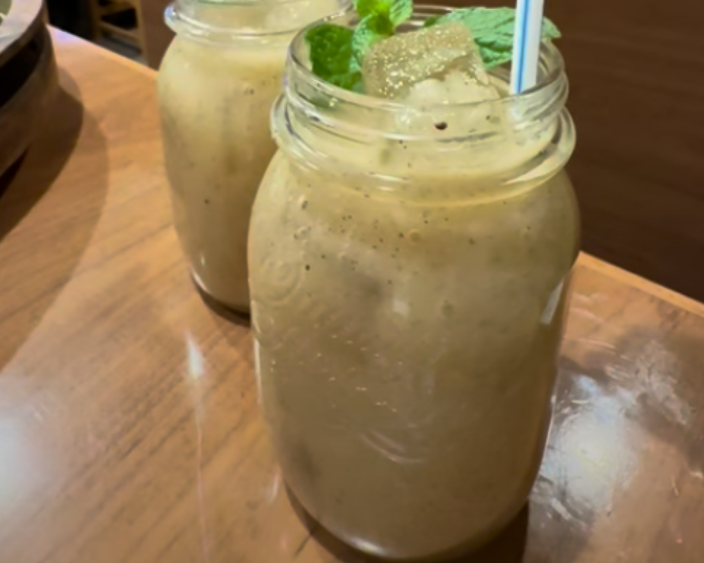 ジンギスカン はちふく 南浦和店 生キウイジュース